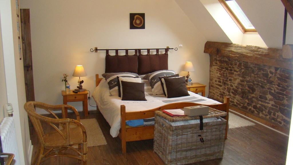 Gite De La Cour Campandré-Valcongrain Room photo